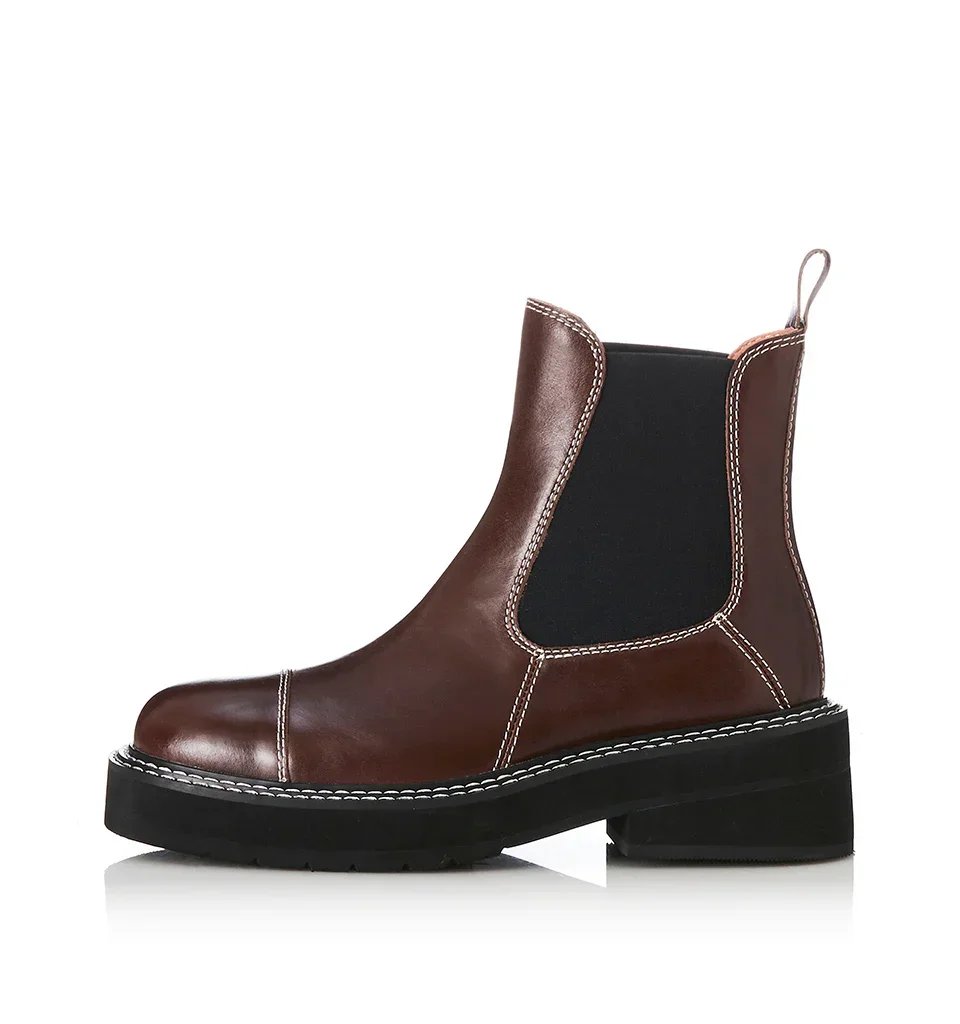Alias Mae Ebony Chelsea Boot in Walnut Wax