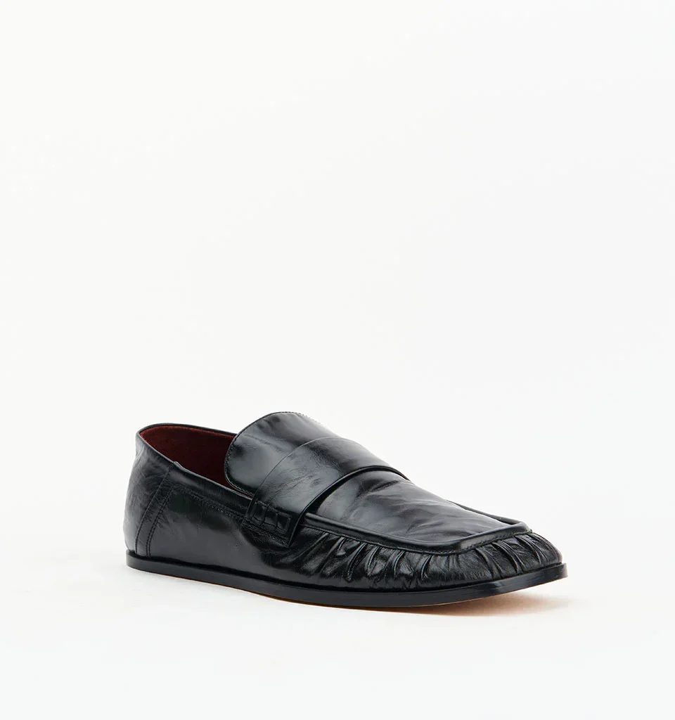 Alias Mae Kruz Loafer Black Oily Crinkle Leather - Image 4