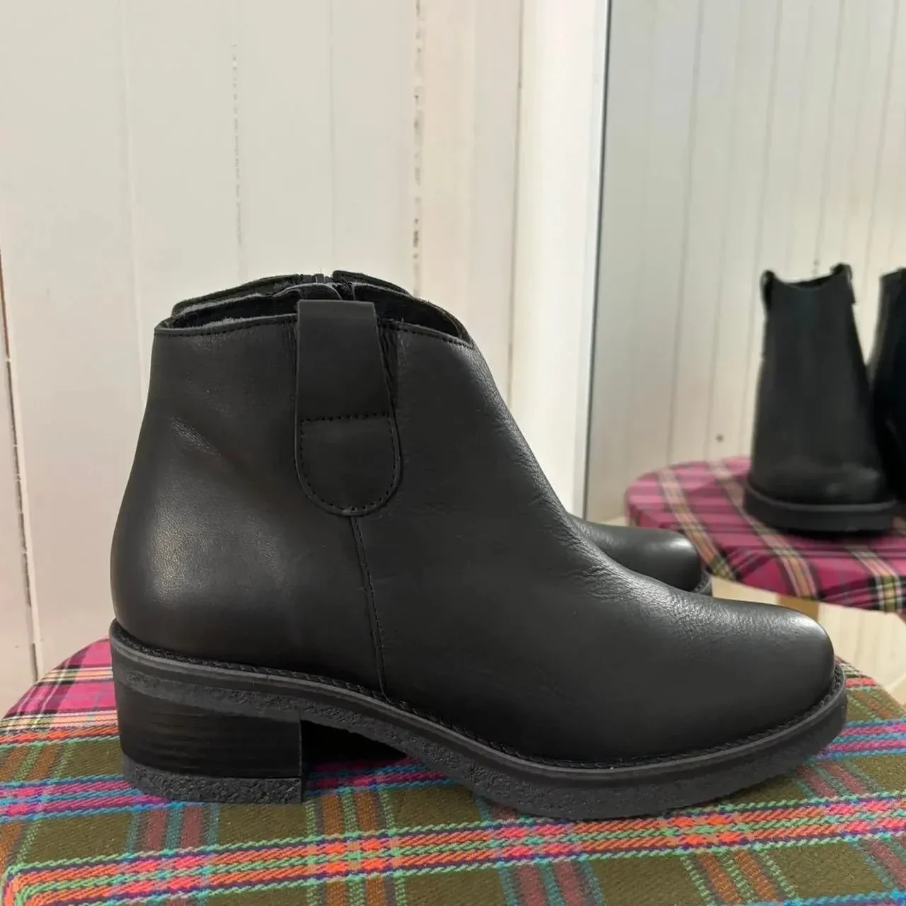 Nu x Neo Devi Boot in Black - Image 2