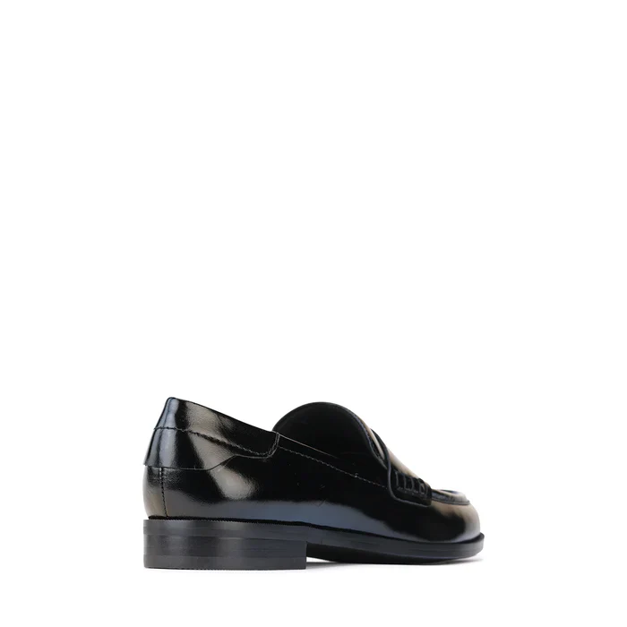 EOS Jenna Loafer in Black - Image 5