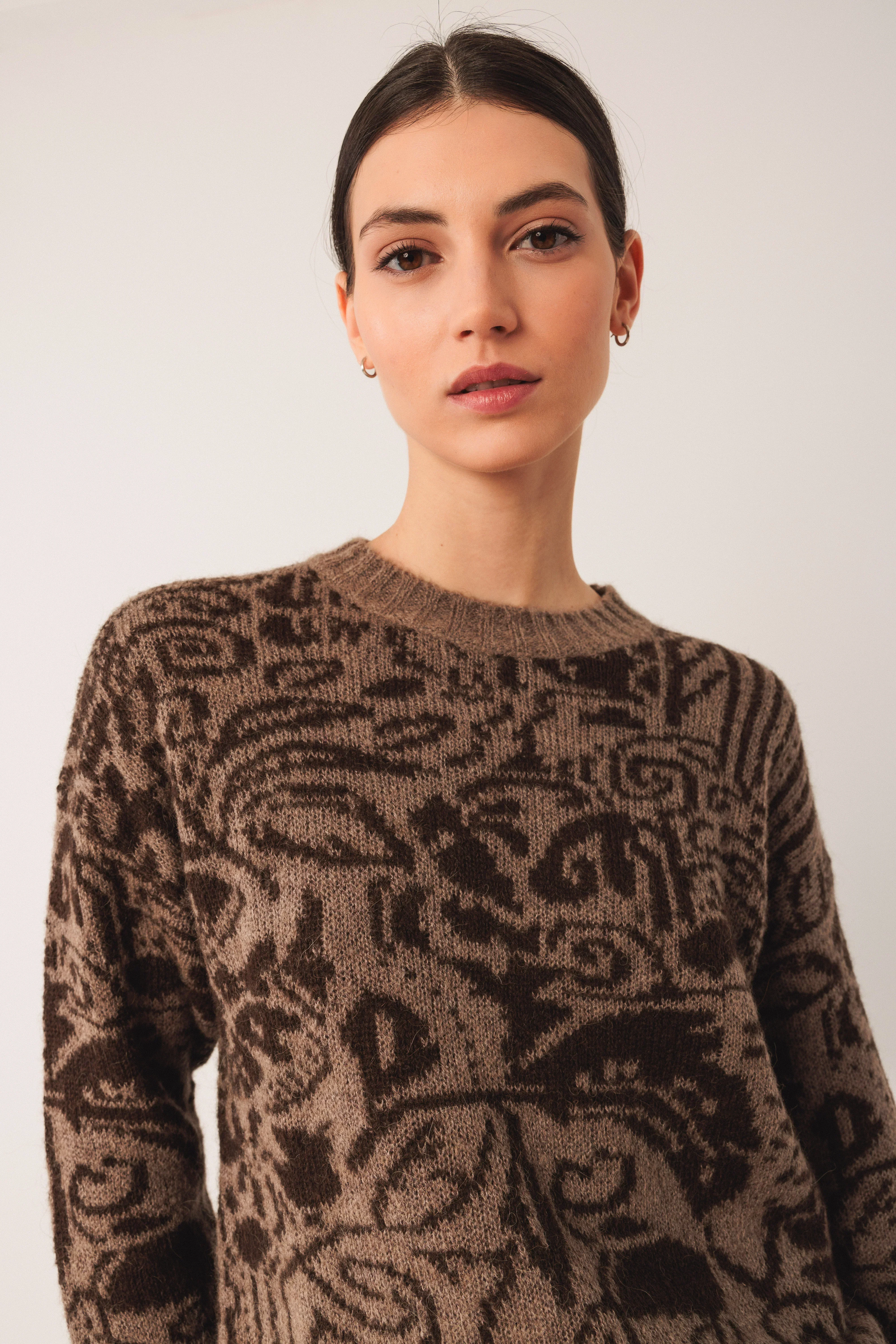 Indi & Cold Bicoloured Jacquard Sweater Chocolate - Image 4