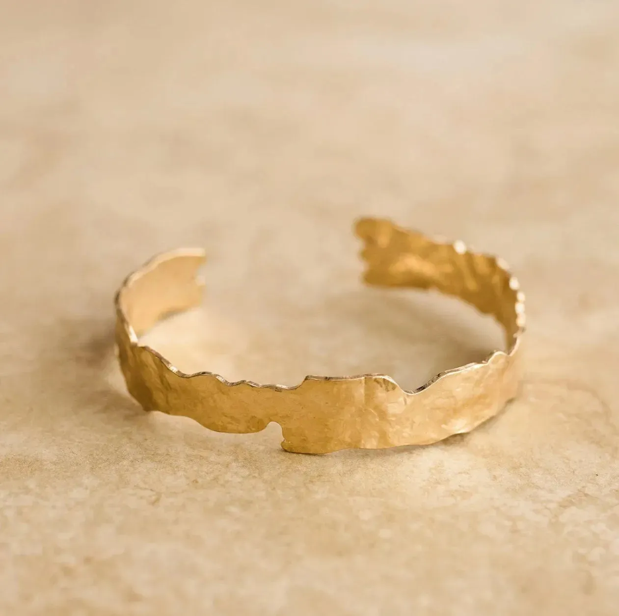 Indigo & Wolf Island Bracelet - Image 2