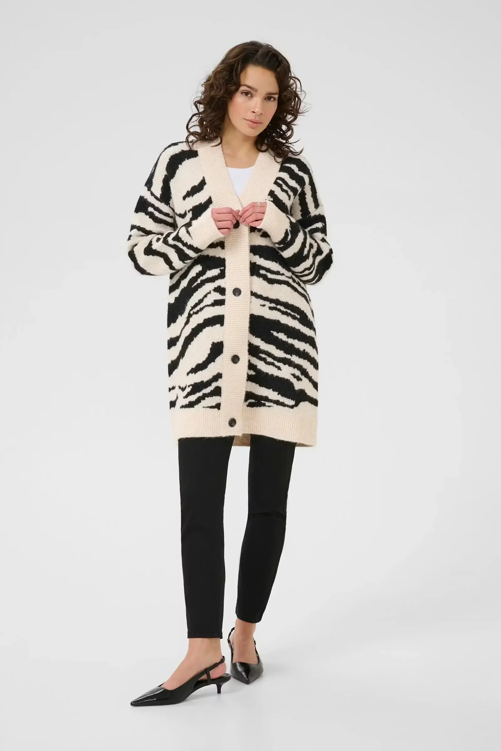 Kaffe KAsandra Knit Cardigan Turtledove / Black Animal Print - Image 5