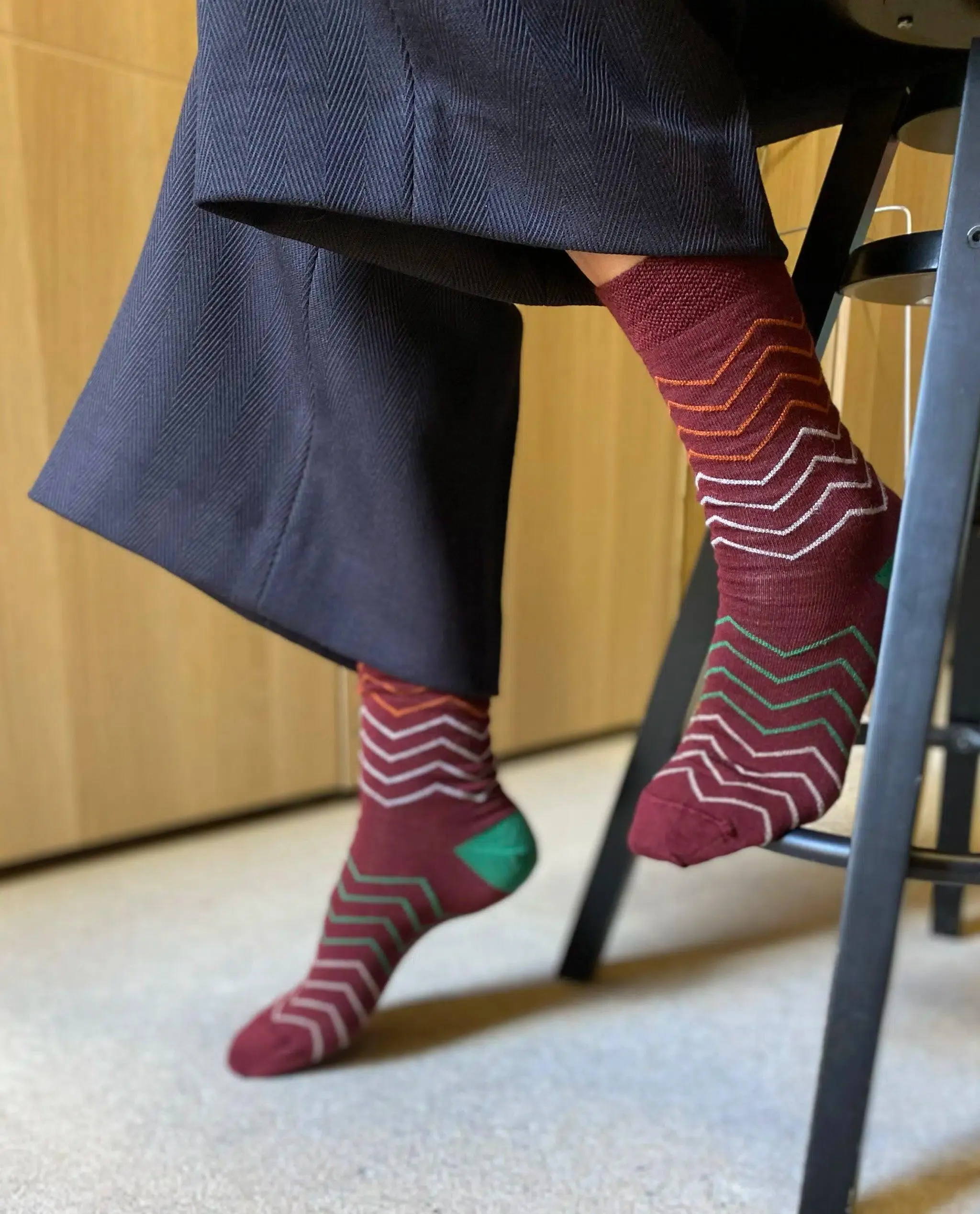 Tightology Waves Socks in Burgundy